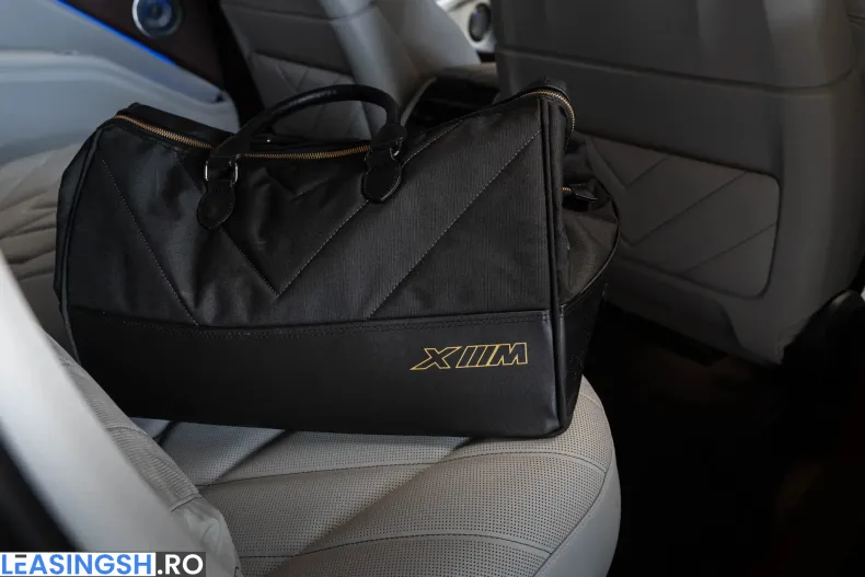 BMW XM (Seria X) din 2025 cu 8.728 km - oferta BMW198100 - foto 32