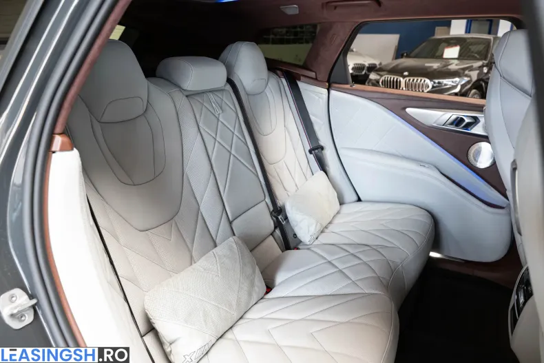 BMW XM (Seria X) din 2025 cu 8.728 km - oferta BMW198100 - foto 33