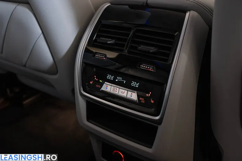 BMW XM (Seria X) din 2025 cu 8.728 km - oferta BMW198100 - foto 35