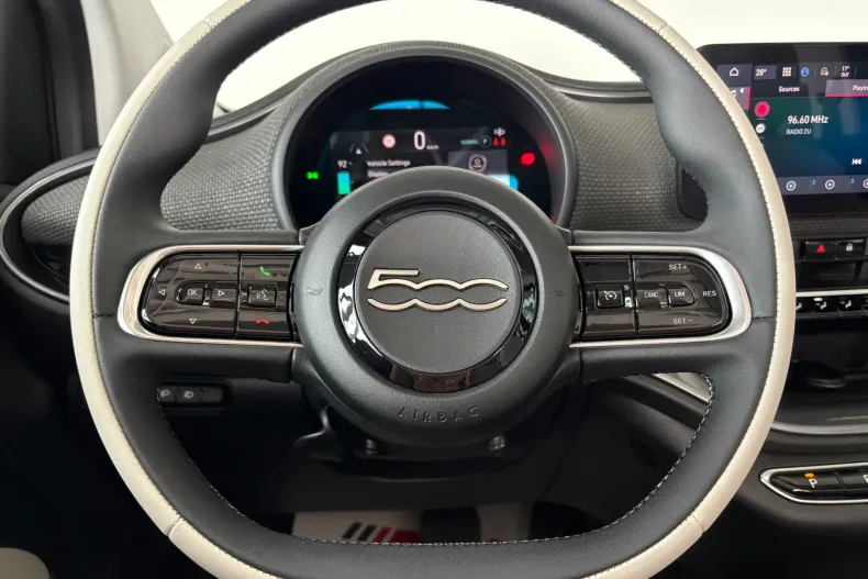 Fiat 500 din 2022 cu 22.396 km - oferta FIA198110 - foto 13