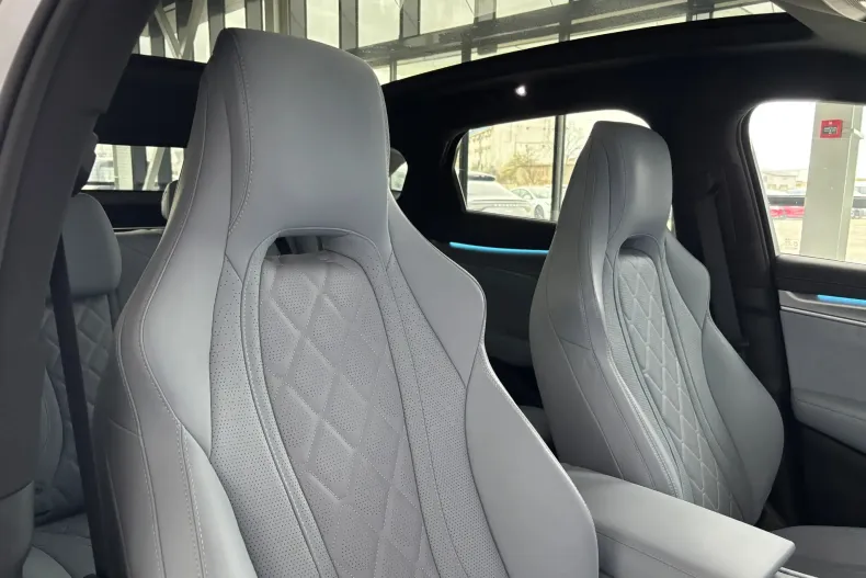 BYD Sealion 7 din 2025 cu 13.750 km - oferta BYD198113 - foto 13