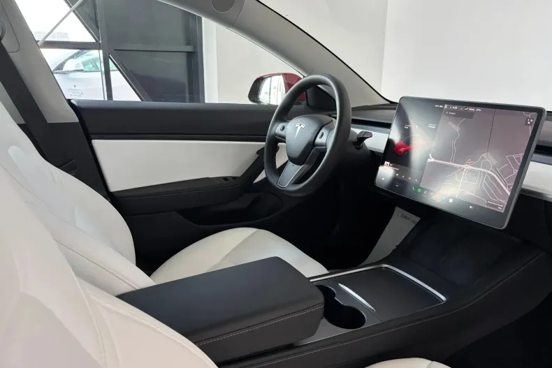 Tesla Model 3 din 2021 cu 49.000 km - oferta TES198114 - foto 6