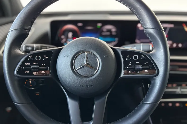 Mercedes-Benz EQC din 2022 cu 32.500 km - oferta MER198115 - foto 9