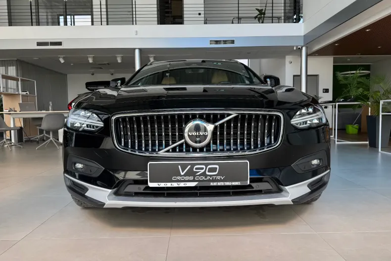 Volvo V90 din 2022 cu 100.600 km - oferta VOL198117 - foto 2