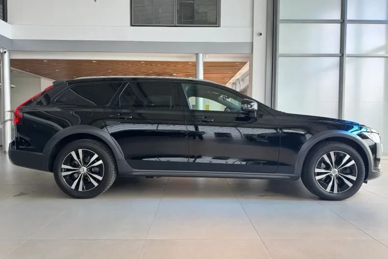 Volvo V90 din 2022 cu 100.600 km - oferta VOL198117 - foto 4