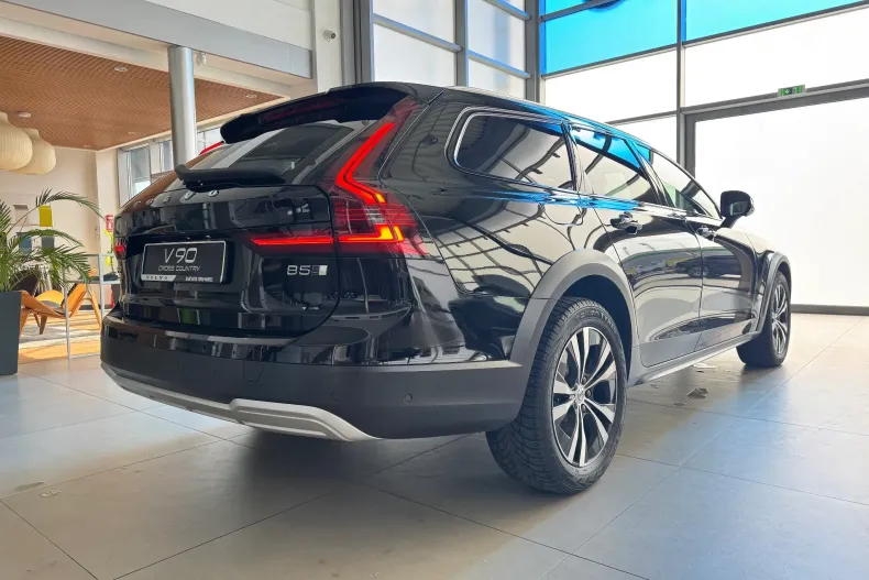 Volvo V90 din 2022 cu 100.600 km - oferta VOL198117 - foto 5