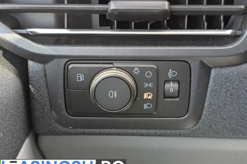 Ford Tourneo Custom din 2024 cu 17.000 km - oferta FOR198118 - foto 15