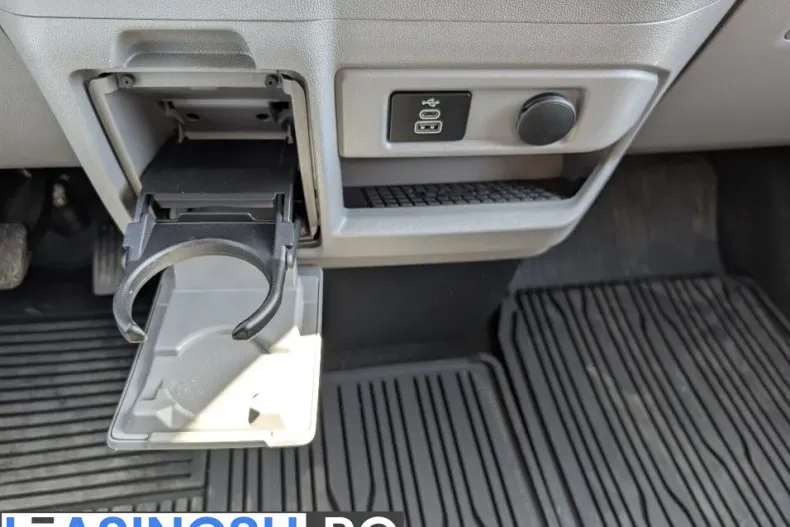 Ford Tourneo Custom din 2024 cu 17.000 km - oferta FOR198118 - foto 18