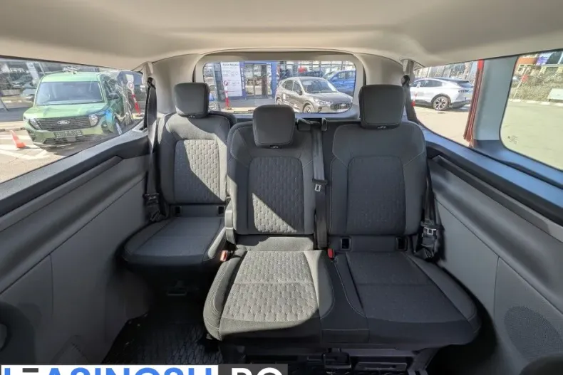 Ford Tourneo Custom din 2024 cu 17.000 km - oferta FOR198118 - foto 21
