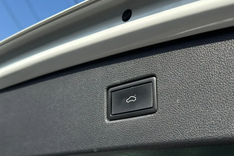 Volkswagen Tiguan din 2022 cu 80.947 km - oferta VOL198121 - foto 39