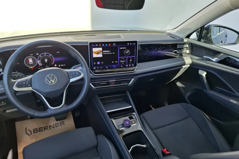 Volkswagen Tiguan din 2024 cu 23.604 km - oferta VOL198124 - foto 5