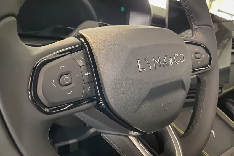 Lynk & Co 01 din 2025 cu 12 km - oferta LYN198132 - foto 19