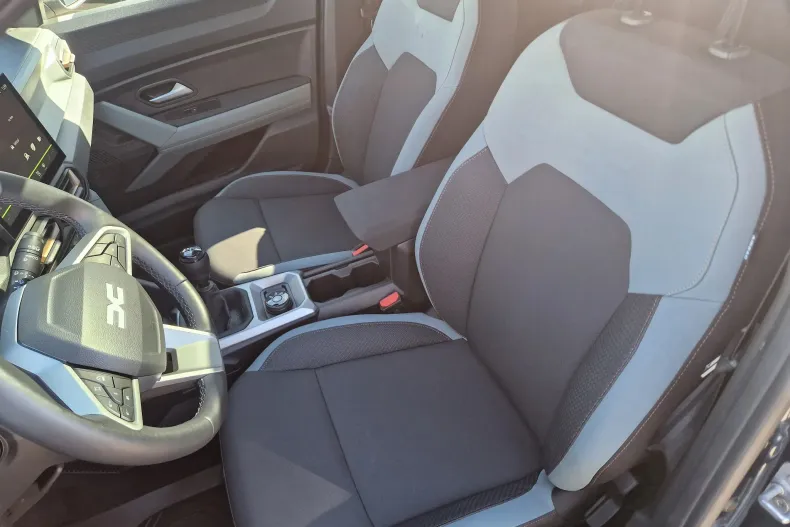 Dacia Bigster din 2025 cu 12.939 km - oferta DAC198134 - foto 12