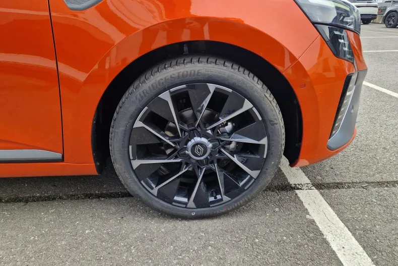 Renault Clio din 2024 cu 18 km - oferta REN198135 - foto 13