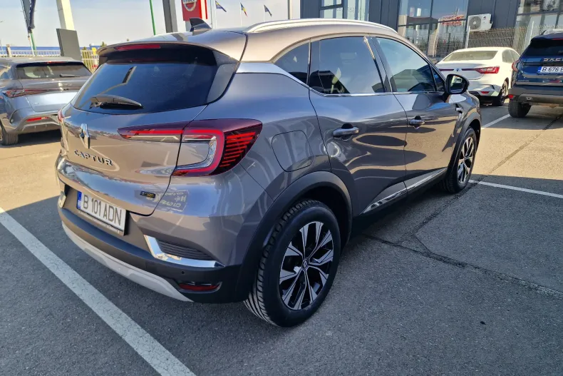 Renault Captur din 2023 cu 54.628 km - oferta REN198137 - foto 2