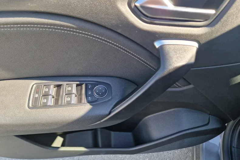 Renault Captur din 2023 cu 54.628 km - oferta REN198137 - foto 16