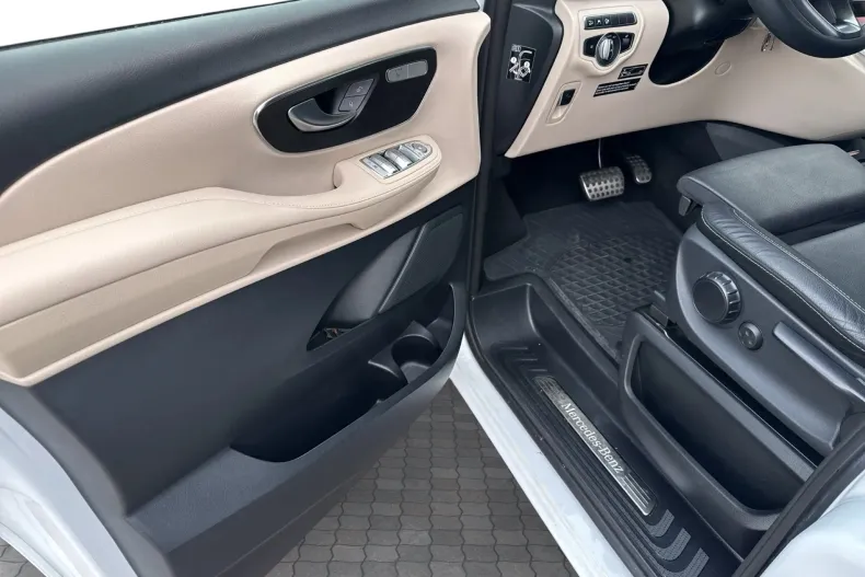 Mercedes-Benz V din 2022 cu 44.365 km - oferta MER198141 - foto 11
