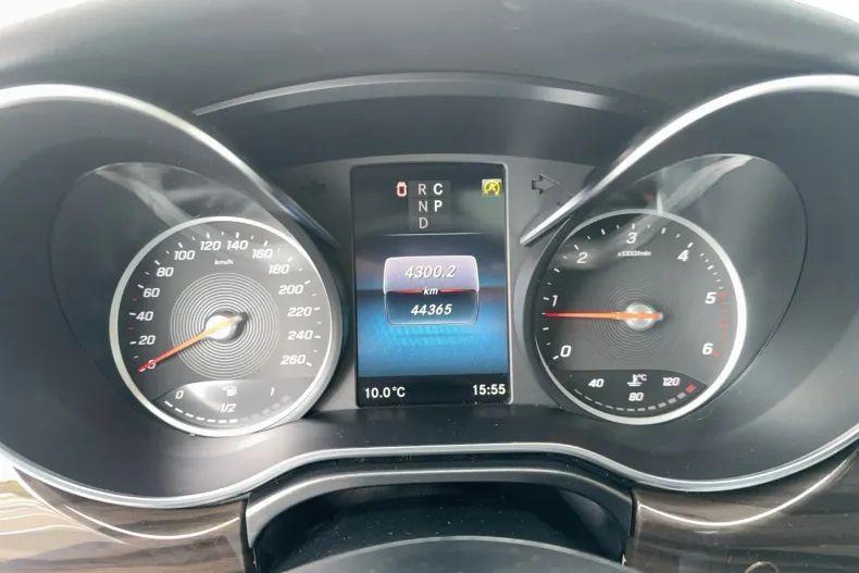 Mercedes-Benz V din 2022 cu 44.365 km - oferta MER198141 - foto 14