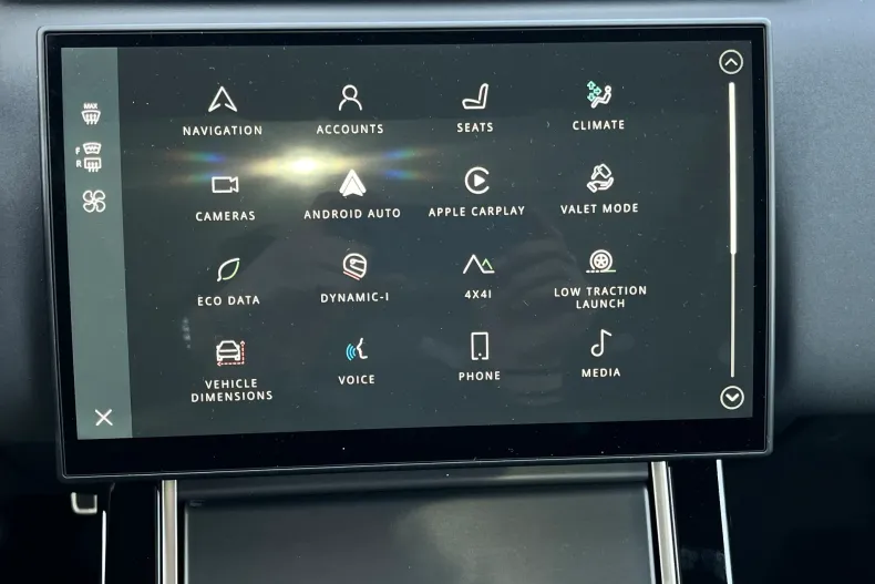 Land Rover Range Rover Velar din 2024 cu 4.858 km - oferta LAN198142 - foto 17