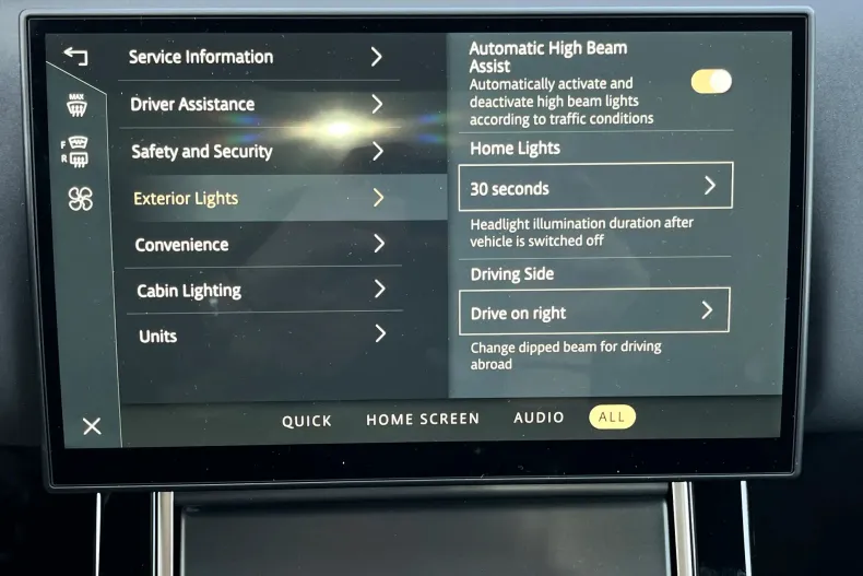 Land Rover Range Rover Velar din 2024 cu 4.858 km - oferta LAN198142 - foto 24