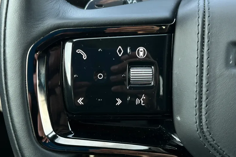 Land Rover Range Rover Velar din 2024 cu 4.858 km - oferta LAN198142 - foto 27