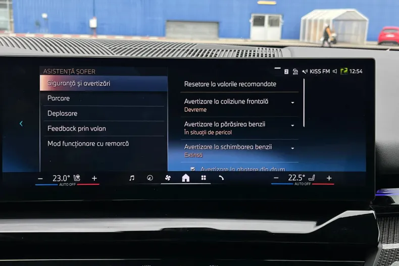 BMW 520i (Seria 5) din 2024 cu 48.074 km - oferta BMW198145 - foto 28