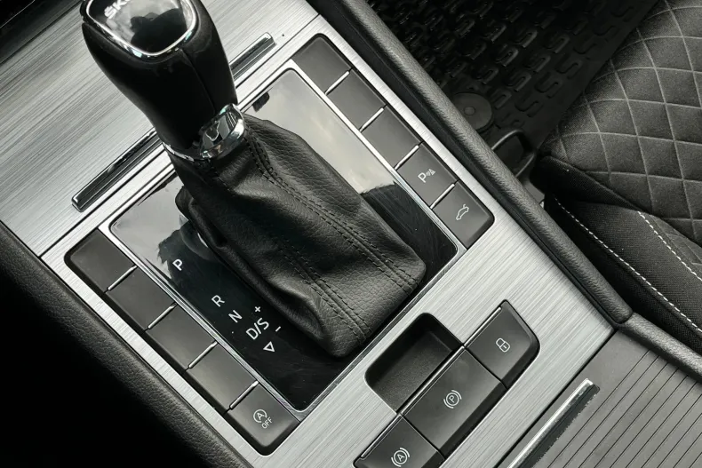 Skoda Superb din 2022 cu 149.234 km - oferta SKO198147 - foto 21