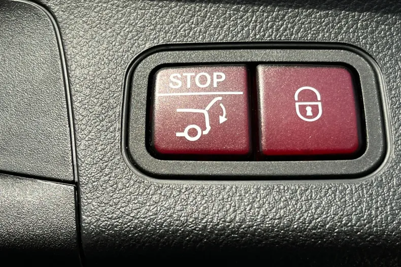 Mercedes-Benz GLA din 2022 cu 47.825 km - oferta MER198148 - foto 30