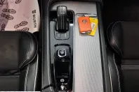 Volvo XC90 din 2022 cu 79.500 km - oferta VOL198164 - foto 31