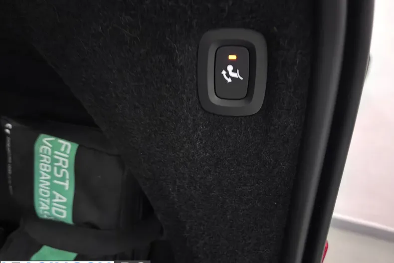 Volvo XC90 din 2022 cu 79.500 km - oferta VOL198164 - foto 40