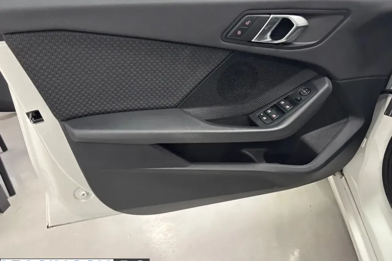 BMW 118i (Seria 1) din 2021 cu 27.000 km - oferta BMW198166 - foto 10