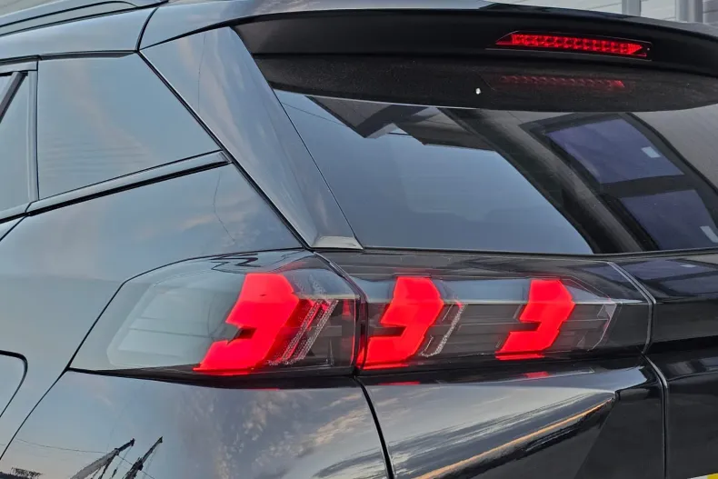 Peugeot 2008 din 2021 cu 159.000 km - oferta PEU198170 - foto 12