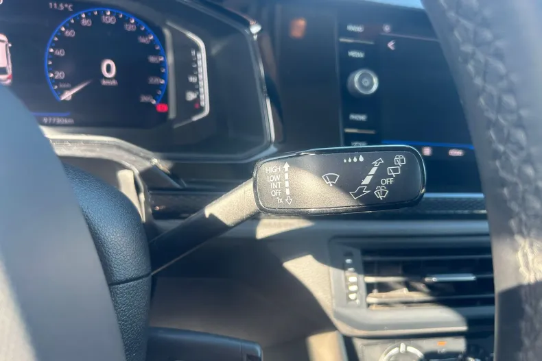 Volkswagen Polo din 2023 cu 97.730 km - oferta VOL198176 - foto 3