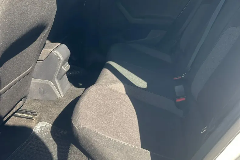 Volkswagen Polo din 2023 cu 97.730 km - oferta VOL198176 - foto 9