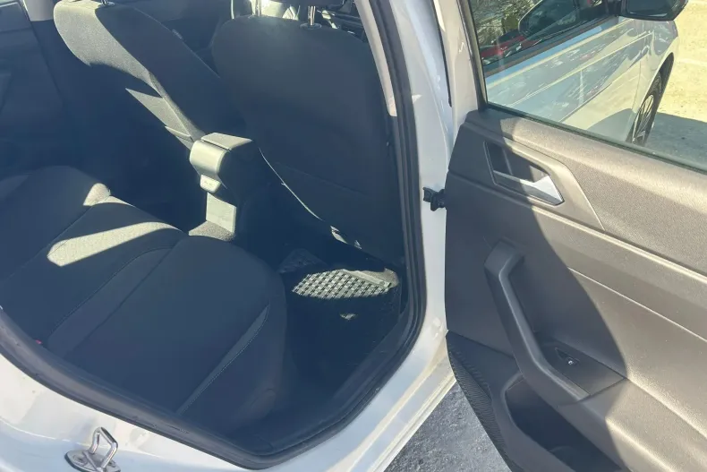 Volkswagen Polo din 2023 cu 97.730 km - oferta VOL198176 - foto 15