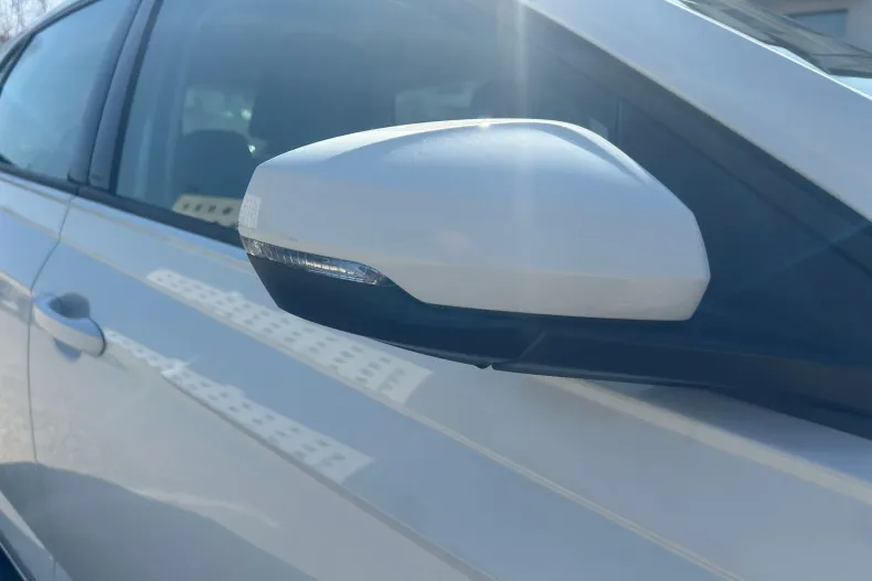 Volkswagen Polo din 2023 cu 97.730 km - oferta VOL198176 - foto 36