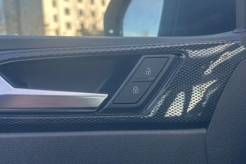 Volkswagen Taigo din 2025 cu 39.075 km - oferta VOL198177 - foto 5