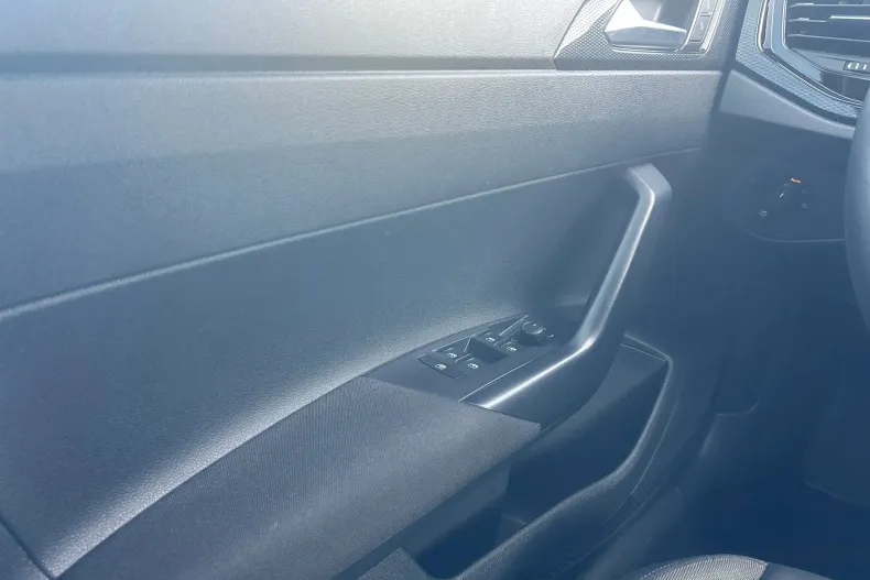 Volkswagen Taigo din 2025 cu 39.075 km - oferta VOL198177 - foto 13