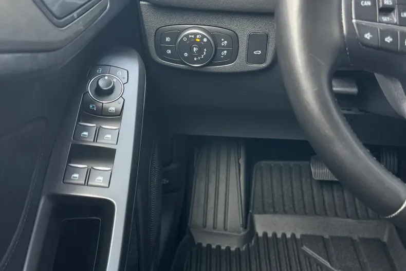 Ford Focus din 2022 cu 166.400 km - oferta FOR198178 - foto 24