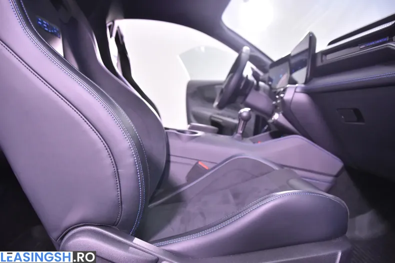 Ford Mustang din 2025 cu 3.900 km - oferta FOR198179 - foto 11