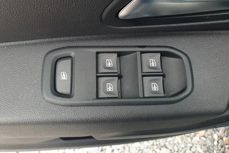 Dacia Duster din 2021 cu 26.720 km - oferta DAC198182 - foto 32