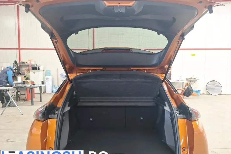 Peugeot 2008 din 2023 cu 28.300 km - oferta PEU198184 - foto 4