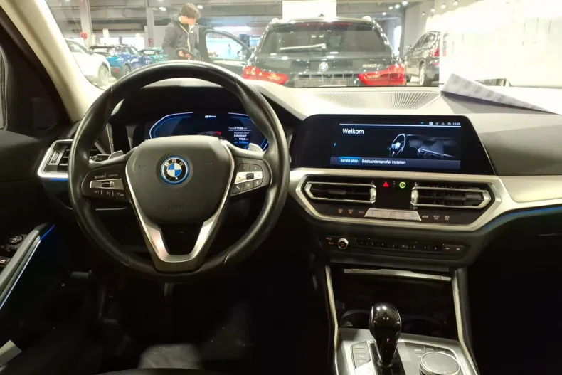 BMW 330e (Seria 3) din 2021 cu 171.906 km - oferta BMW198191 - foto 5