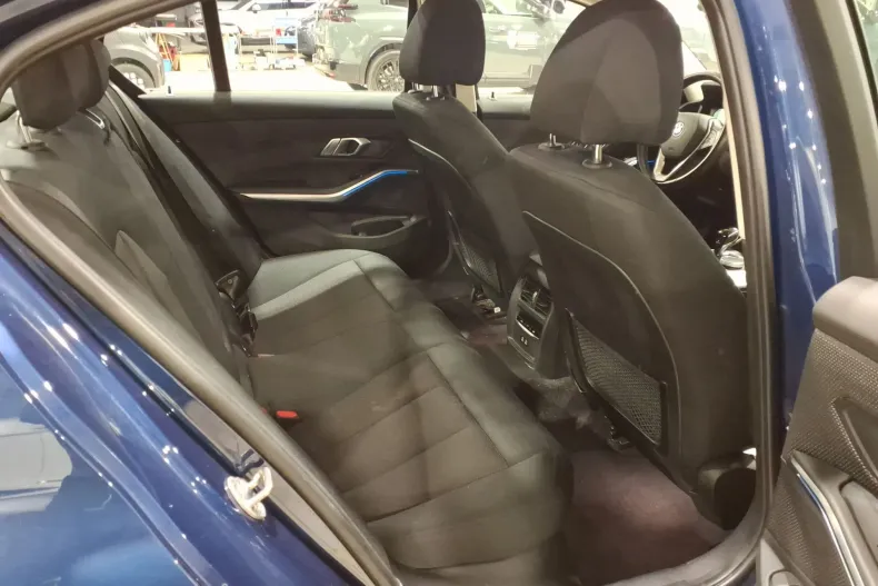 BMW 330e (Seria 3) din 2021 cu 171.906 km - oferta BMW198191 - foto 7