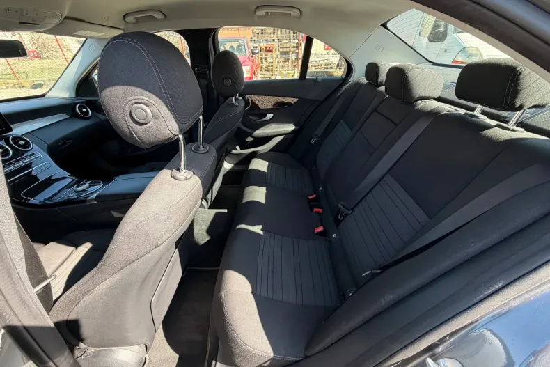 Mercedes-Benz C din 2021 cu 133.897 km - oferta MER198194 - foto 14