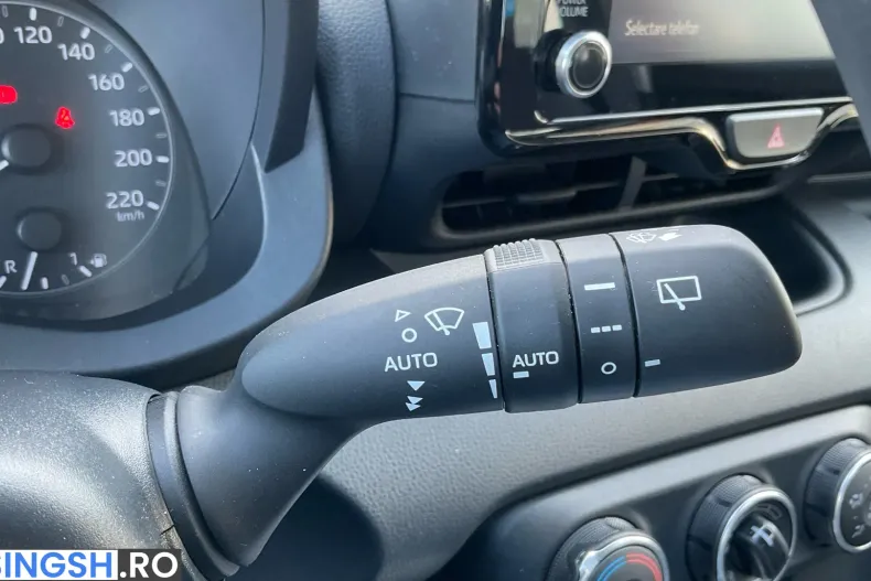 Toyota Yaris din 2023 cu 8.509 km - oferta TOY198202 - foto 32