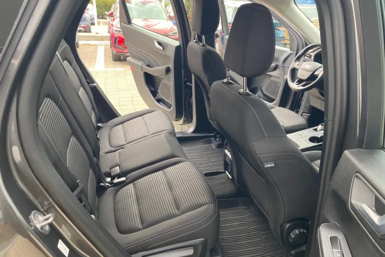 Ford Kuga din 2022 cu 101.000 km - oferta FOR198204 - foto 9