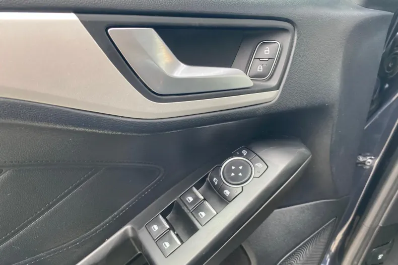 Ford Focus din 2021 cu 153.270 km - oferta FOR198206 - foto 15