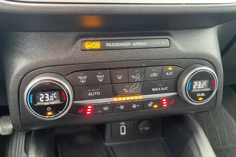 Ford Focus din 2021 cu 153.270 km - oferta FOR198206 - foto 21