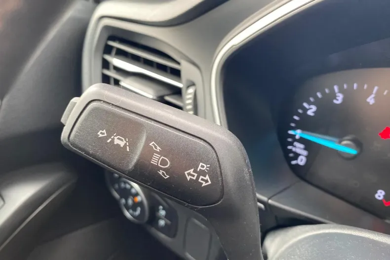 Ford Focus din 2021 cu 153.270 km - oferta FOR198206 - foto 24